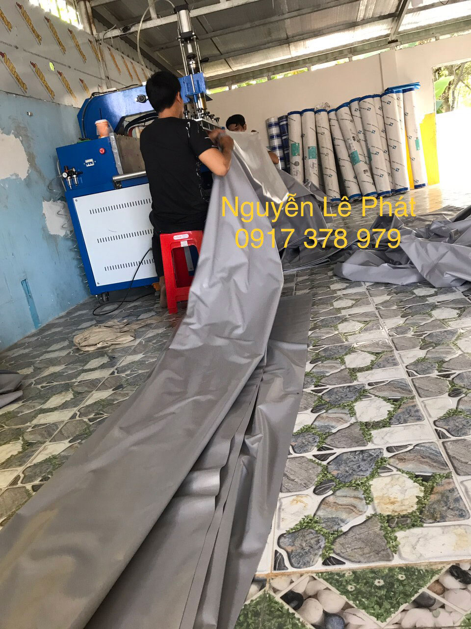 mái xếp lượn sóng